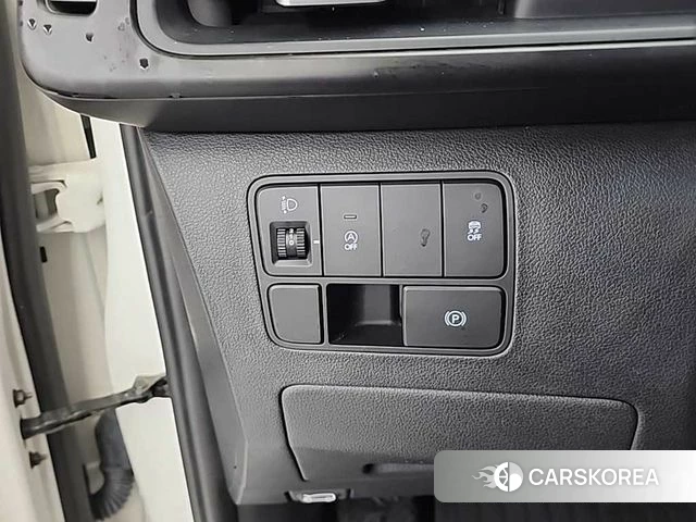 Hyundai Staria 2022 Белый из Кореи, фото 5
