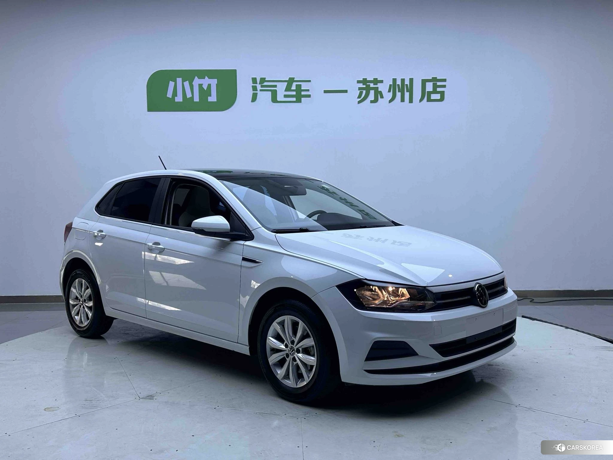 Volkswagen Polo 2023 Белый из Китая, фото 5