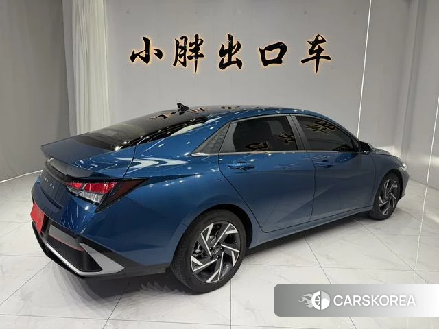 Hyundai Elantra 2024 Синий из Китая, фото 5
