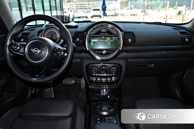 Mini Cooper D Clubman 2018 Черный из Кореи, фото 5