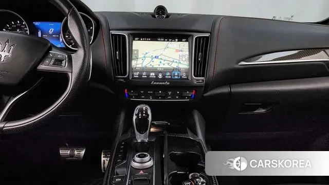 Maserati Levante 2018 Черный из Кореи, фото 5
