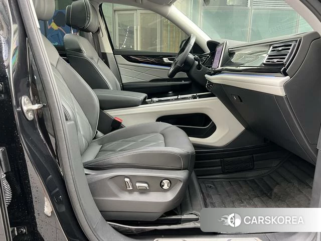 Volkswagen Tourang 2024 Черный из Китая, фото 5