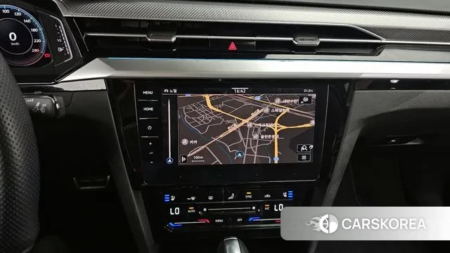 Volkswagen Arteon 2022 Серебристо-серый из Кореи, фото 5