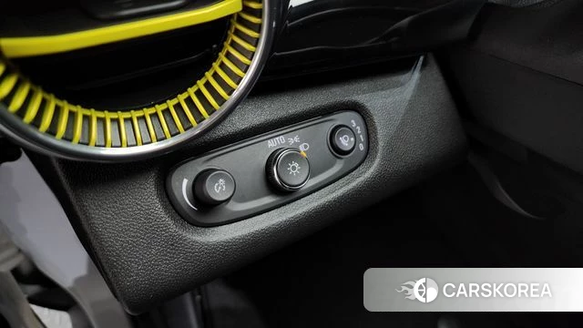 Chevrolet (GM Daewoo) Trax Crossover 2023 Белый из Кореи, фото 5