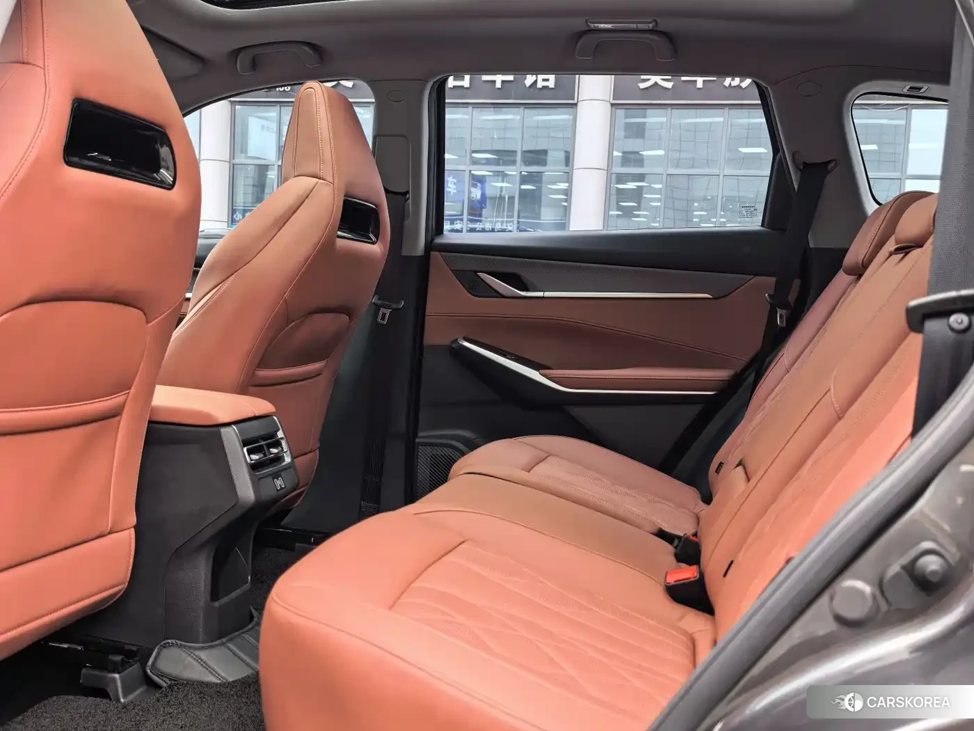 Chang'an Changan CS75PLUS 2025 Silver/gray из Китая, фото 5