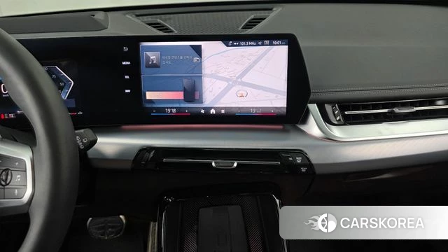 BMW X1 (U11) 2025 Небесно-голубой из Кореи, фото 5