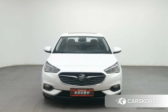 Buick Excelle 2018 Белый из Китая, фото 5