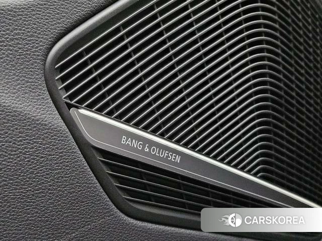 Audi A4 (import) 2021 Темно-серый из Китая, фото 5