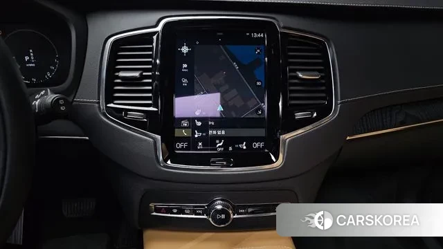 Volvo XC90 second Generation 2021 Белый из Кореи, фото 5