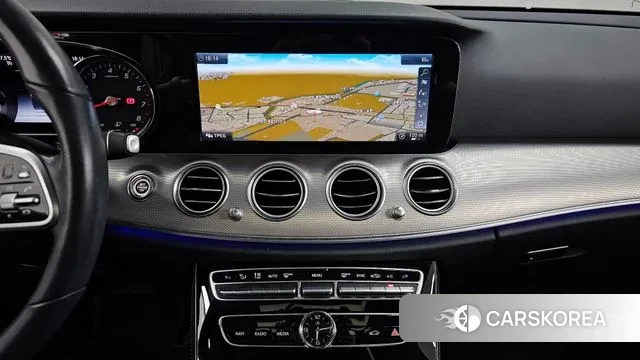 Mercedes-Benz E-Class W213 2019 Белый из Кореи, фото 5