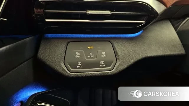 Volkswagen ID.4 2023 Белый из Кореи, фото 5