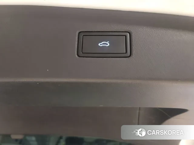 Volkswagen Tiguan second Generation 2021 Белый из Кореи, фото 5