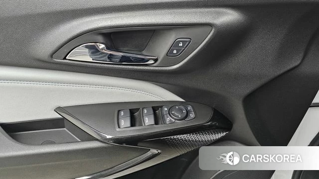 Chevrolet (GM Daewoo) Trax Crossover 2023 Белый из Кореи, фото 5