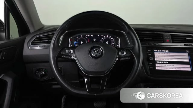 Volkswagen Tiguan Allspace 2020 Черный из Кореи, фото 5
