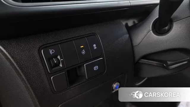 Hyundai Staria 2021 Желтый из Кореи, фото 5