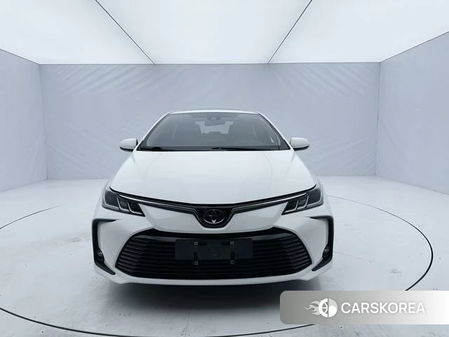Toyota Corolla 2022 Белый из Китая, фото 5
