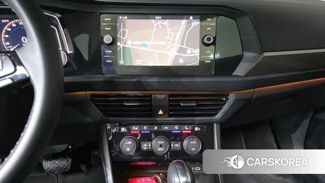 Volkswagen 7th Generation of Jetta 2021 Белый из Кореи, фото 5