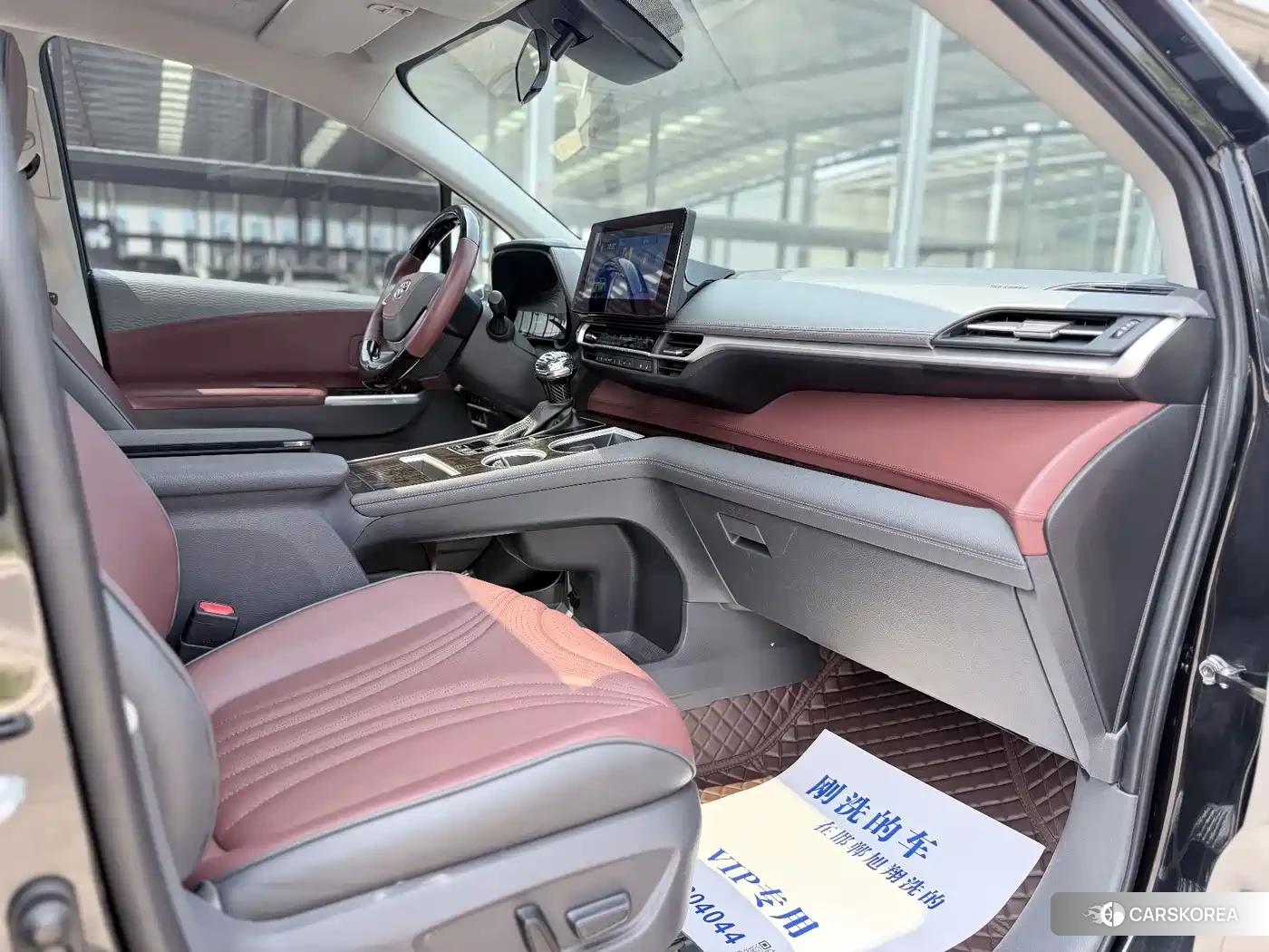 Toyota Sienna 2022 Черный из Китая, фото 5
