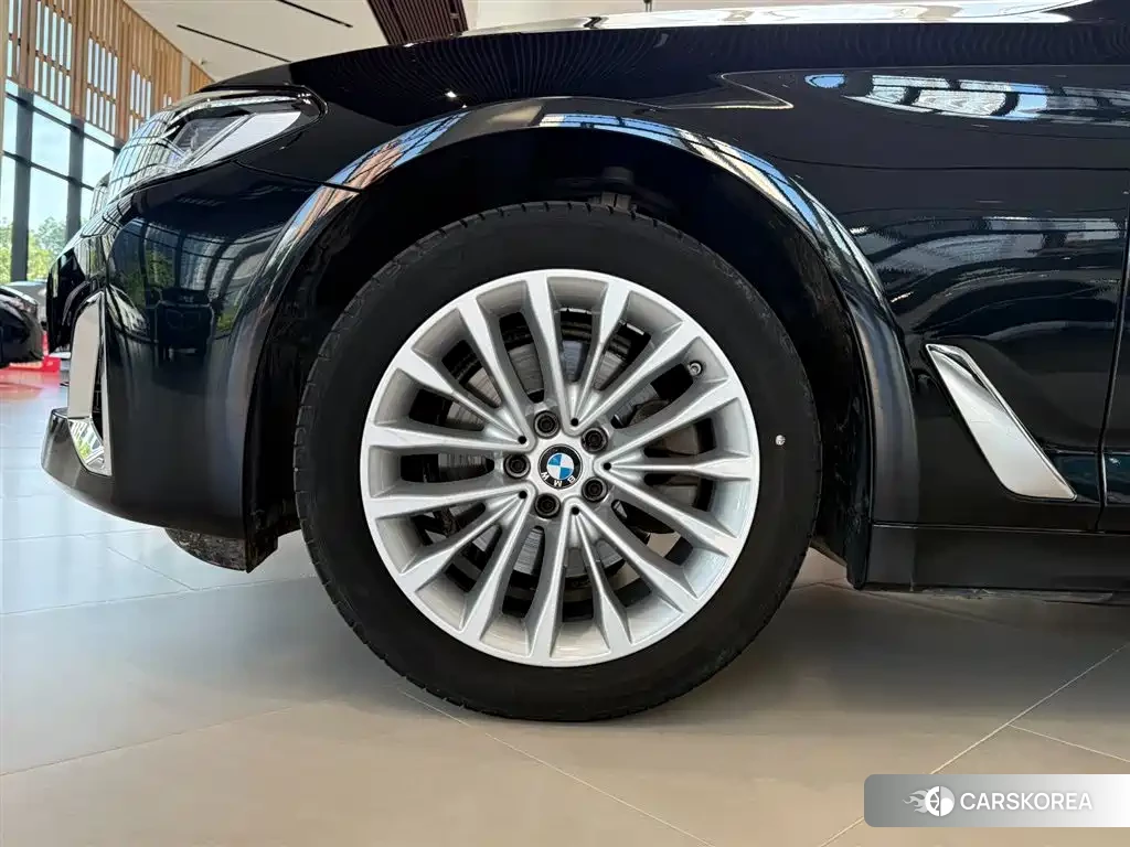 BMW 5 series 2024 Черный из Китая, фото 5