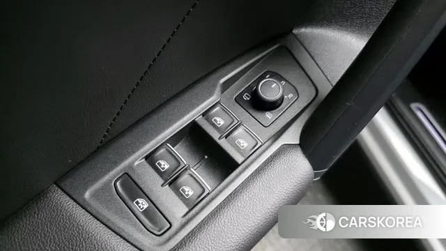 Volkswagen Tiguan second Generation 2022 Белый из Кореи, фото 5