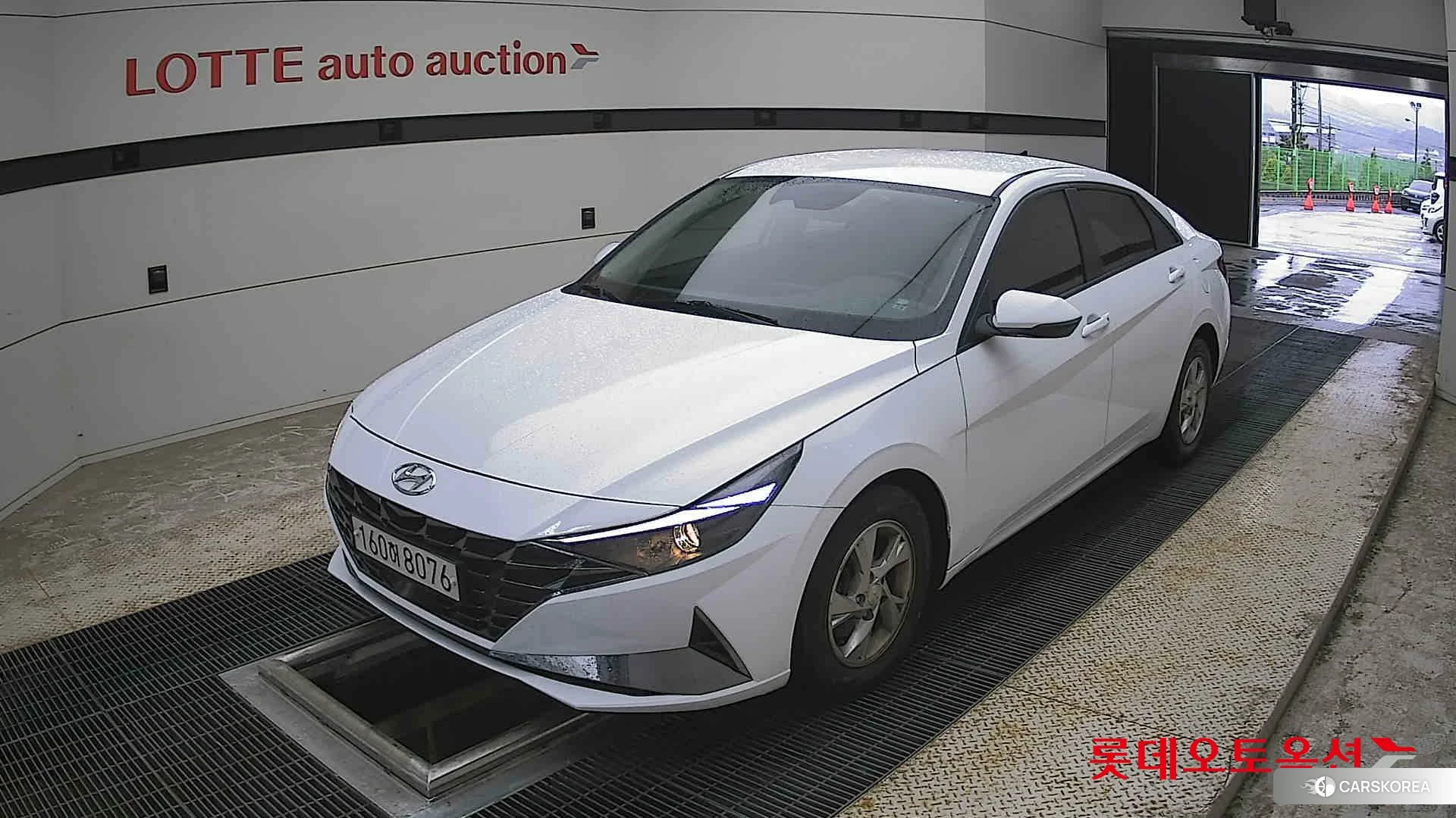 Hyundai Avante 2021 Polar White из Кореи, фото 5