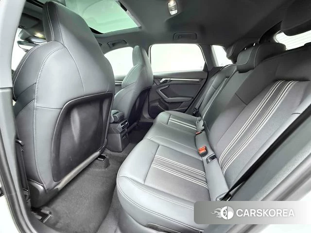 Audi A3 2023 Белый из Китая, фото 5