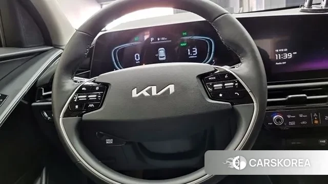 Kia Di Ol Nu Niro 2022 Белый из Кореи, фото 5