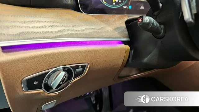 Mercedes-Benz E-Class W213 2022 Черный из Кореи, фото 5