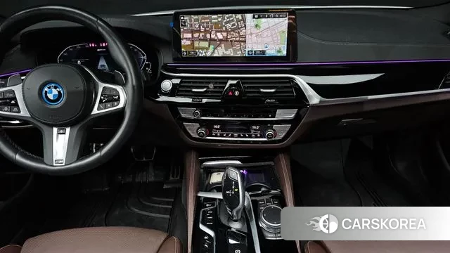 BMW 5 Series (G30) 2022 Белый из Кореи, фото 5