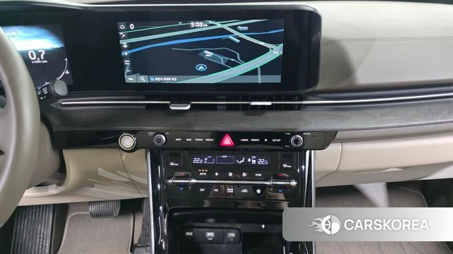 Kia Carnival 4th generation 2023 Белый из Кореи, фото 5