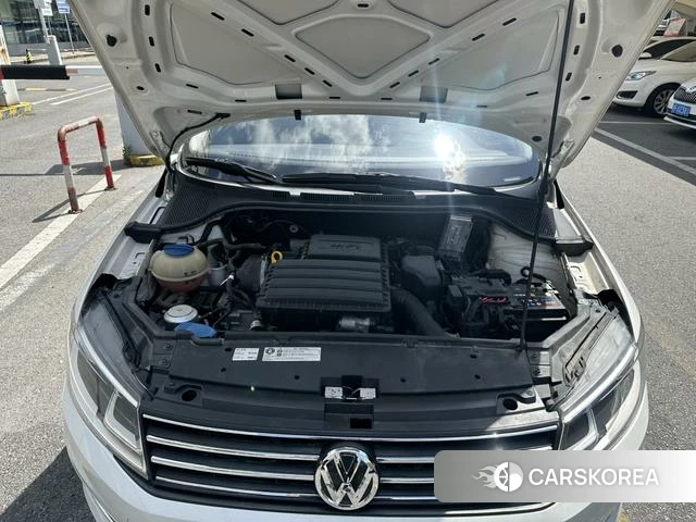 Volkswagen Santana 2023 Белый из Китая, фото 5