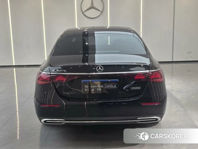 Mercedes-Benz E-class 2024 Черный из Китая, фото 5