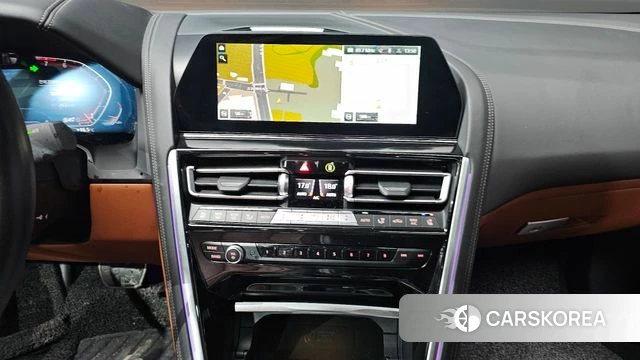 BMW 8 Series (G15) 2021 Черный из Кореи, фото 5