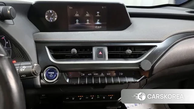 Lexus UX250h 2020 Белый из Кореи, фото 5