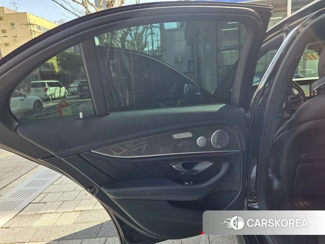 Mercedes-Benz E-Class W213 2019 Черный из Кореи, фото 5