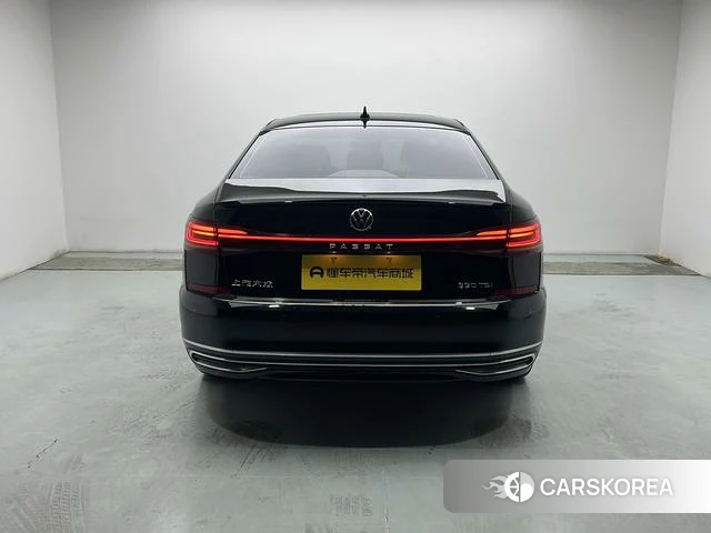 Volkswagen Passat 2022 Черный из Китая, фото 5