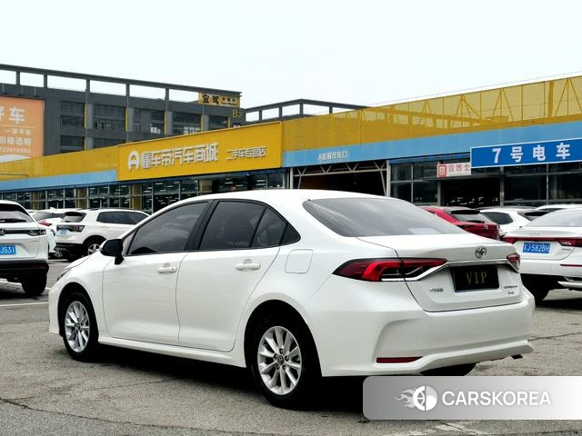 Toyota Corolla 2022 Белый из Китая, фото 5