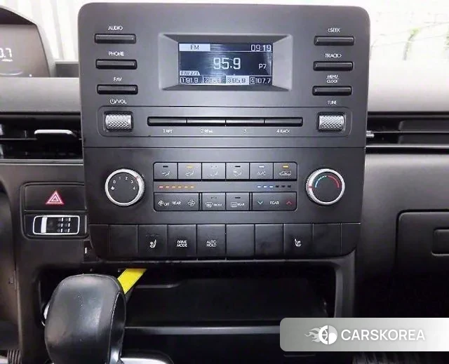 Hyundai Staria 2021 Белый из Кореи, фото 5