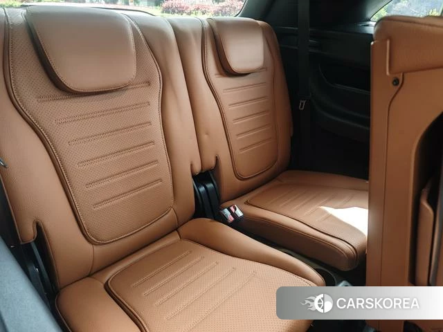 Mercedes-Benz GLC 2024 Серебристо-серый из Китая, фото 5