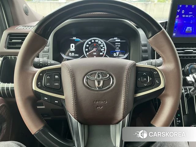 Toyota Hiace 2025 Белый из Китая, фото 5