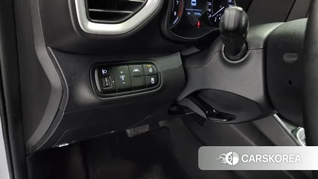 Hyundai Venue 2021 Белый из Кореи, фото 5