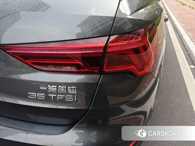 Audi Q3 2021 Черный из Китая, фото 5