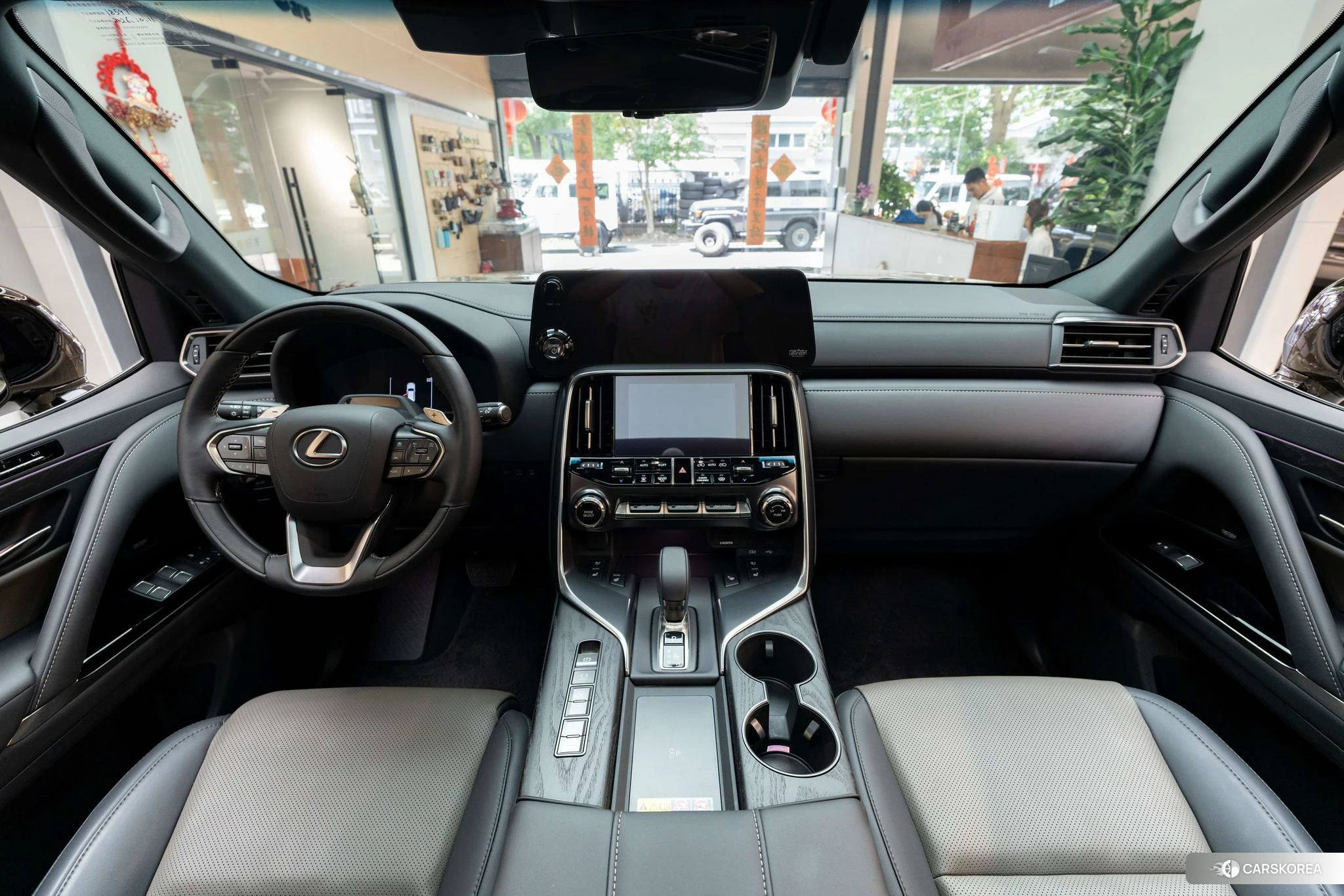 Lexus LX 2024 Шампань из Китая, фото 5