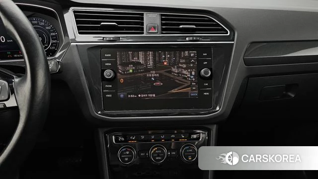 Volkswagen Tiguan second Generation 2018 Черный из Кореи, фото 5