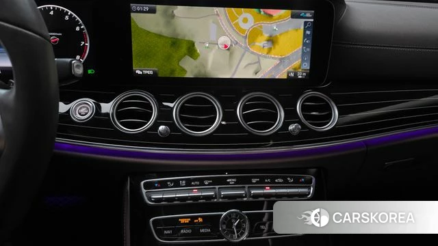 Mercedes-Benz E-Class W213 2020 Серый из Кореи, фото 5