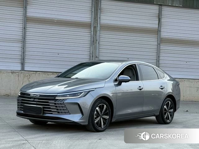 BYD Destroyer 05 2024 Темно-серый из Китая, фото 5