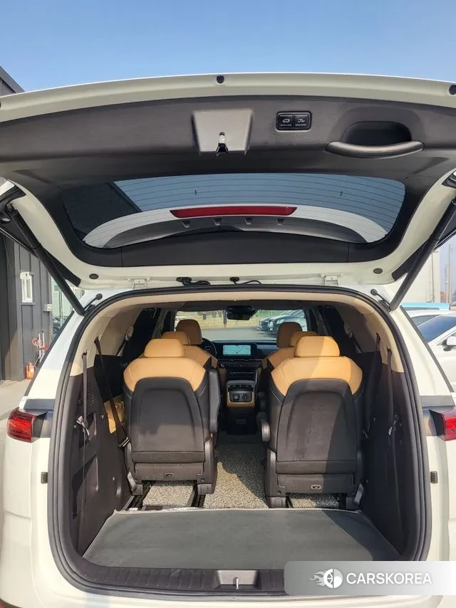 Kia Carnival 4th generation 2021 Серебряный из Кореи, фото 5