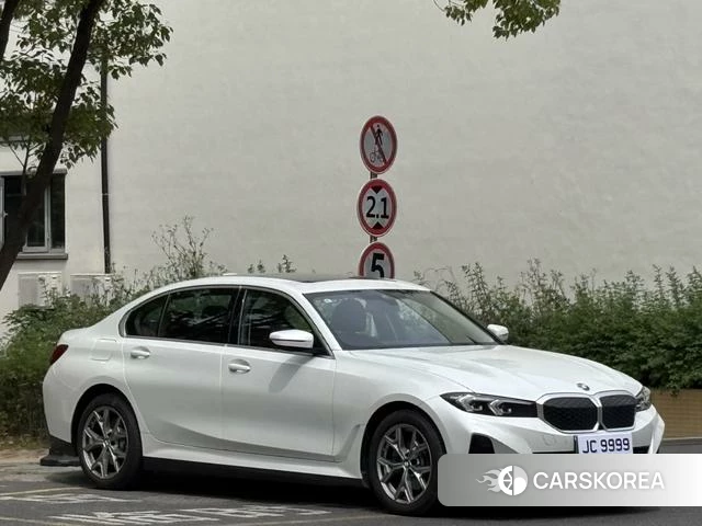 BMW i3 2026 Белый из Китая, фото 5