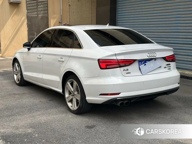 Audi A3 2018 Белый из Китая, фото 5