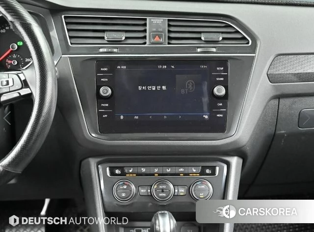 Volkswagen Tiguan second Generation 2018 Белый из Кореи, фото 5